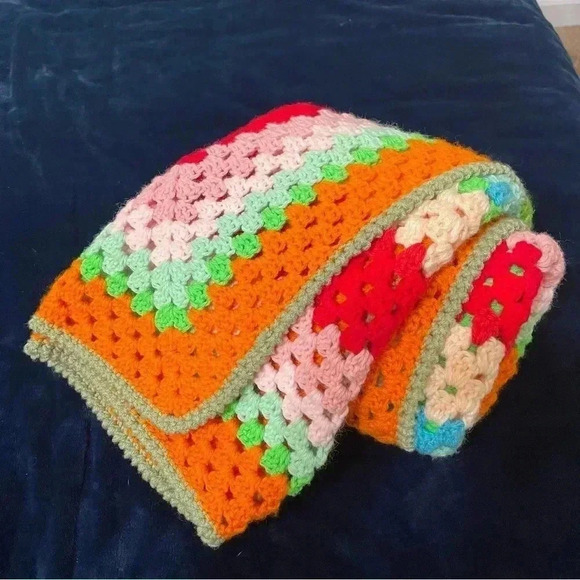 Beautiful Hand Made Small Crochet Afgan Throw Blanket Multicolored Color 40X40 - Picture 11 of 12
